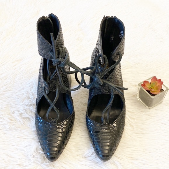 FREEBIRD by Steven | Joyce Black Snake Lace Up heels women size 9 - Picture 4 of 8
